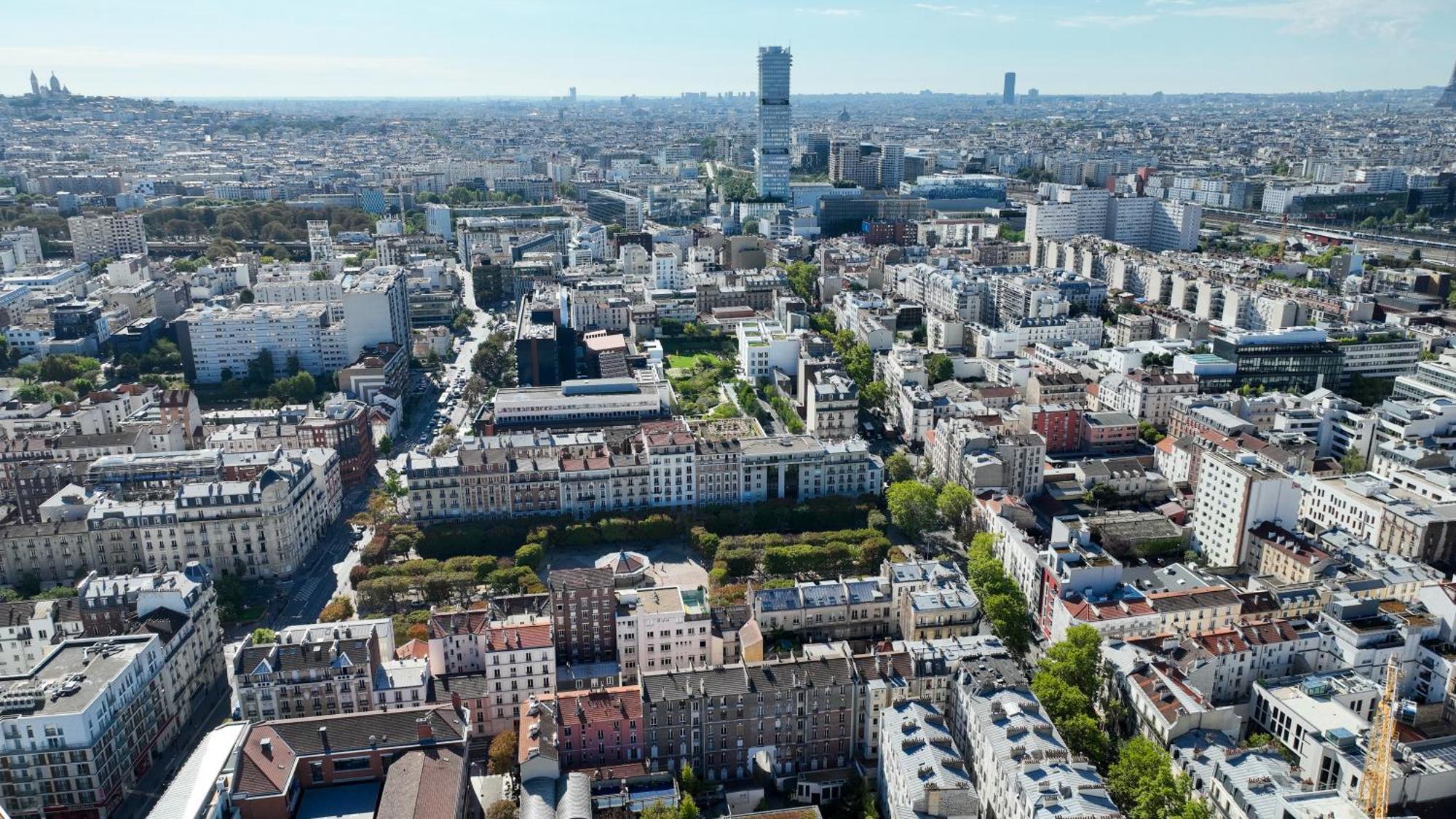 Holiday Inn Paris - Porte De Clichy, an IHG hotel Buitenkant foto